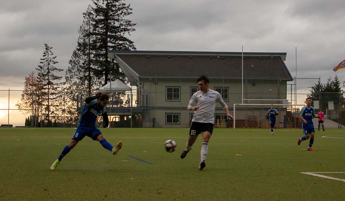 Sahagun assisting on Moazeni Zadeh goal