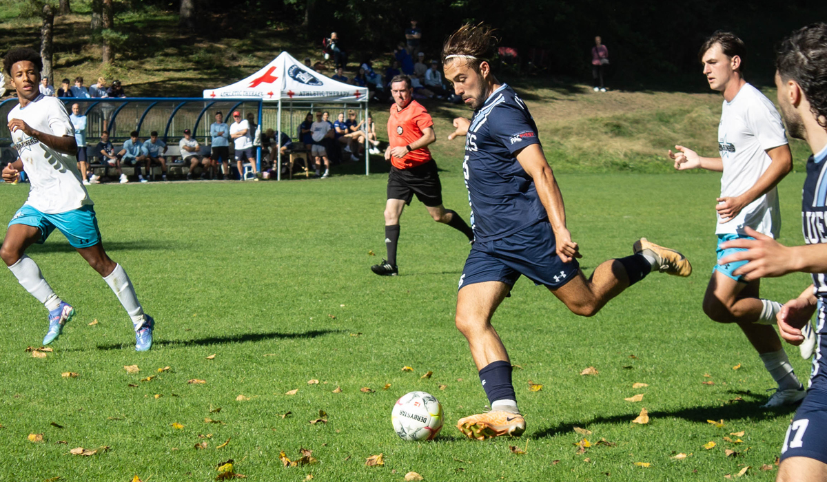 Stefano Dal Sasso and the Capilano Blues earned wins Saturday at Langara and Sunday over VIU for a perfect weekend. (Blues Athletics photo)