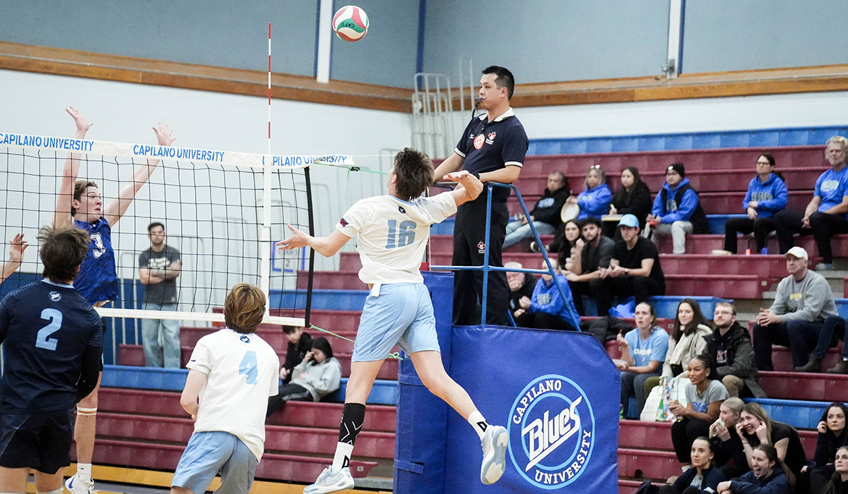 Blues Fall Short in Thrilling 5-Set Loss to Chargers