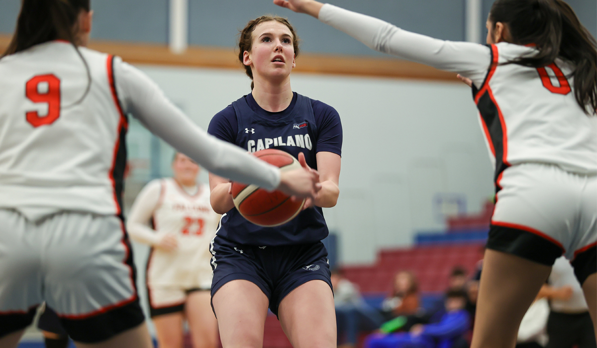 Barcha Hnizdilova led the Blues in scoring both games in a road sweep at Okanagan College Feb. 14-15 (Chris Raeside/Blues Athletics)