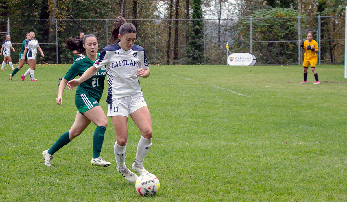 Maya Smith (11) controls the ball in Douglas College territory as part of a 2-0 defeat to the Royals. (Blues Athletics photo)