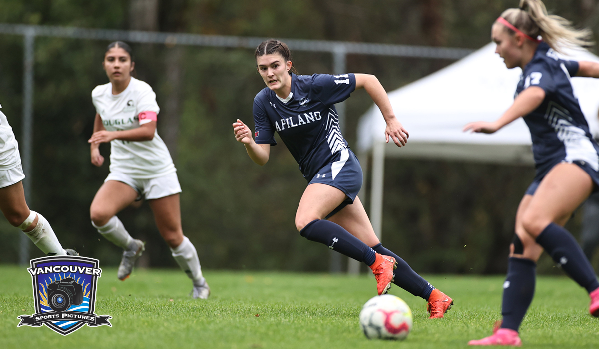 Maya Smith (11) and the Capilano Blues opened the 2024 PACWEST schedule with a pair of setbacks to Douglas College. (Vancouver Sports Pictures)
