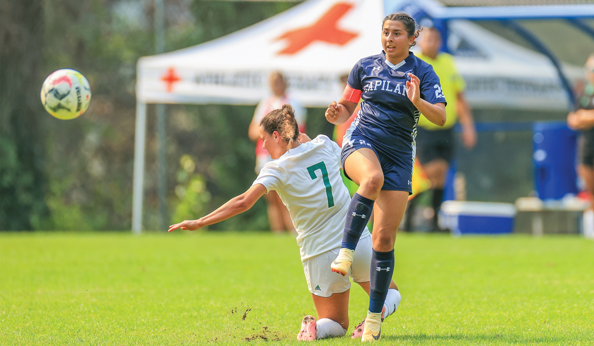The host Douglas College Royals got the better of the Capilano Blues Sept. 14. (Vancouver Sports Pictures)